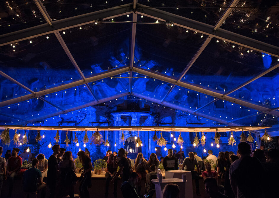 How To Turn Any Venue Into An Immersive Experience - Event e1759906196310